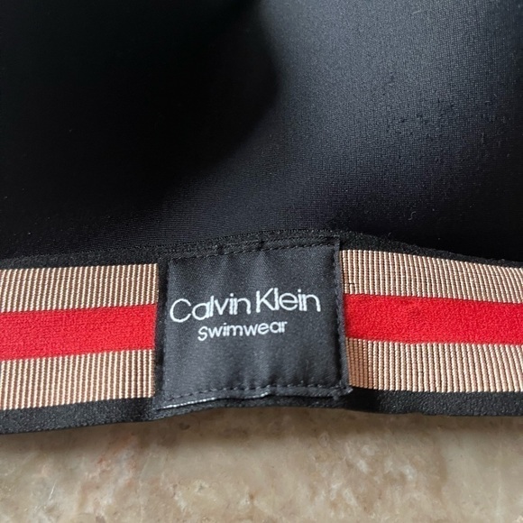 Calvin Klein black padded bikini top Small NWOT - Picture 3 of 5